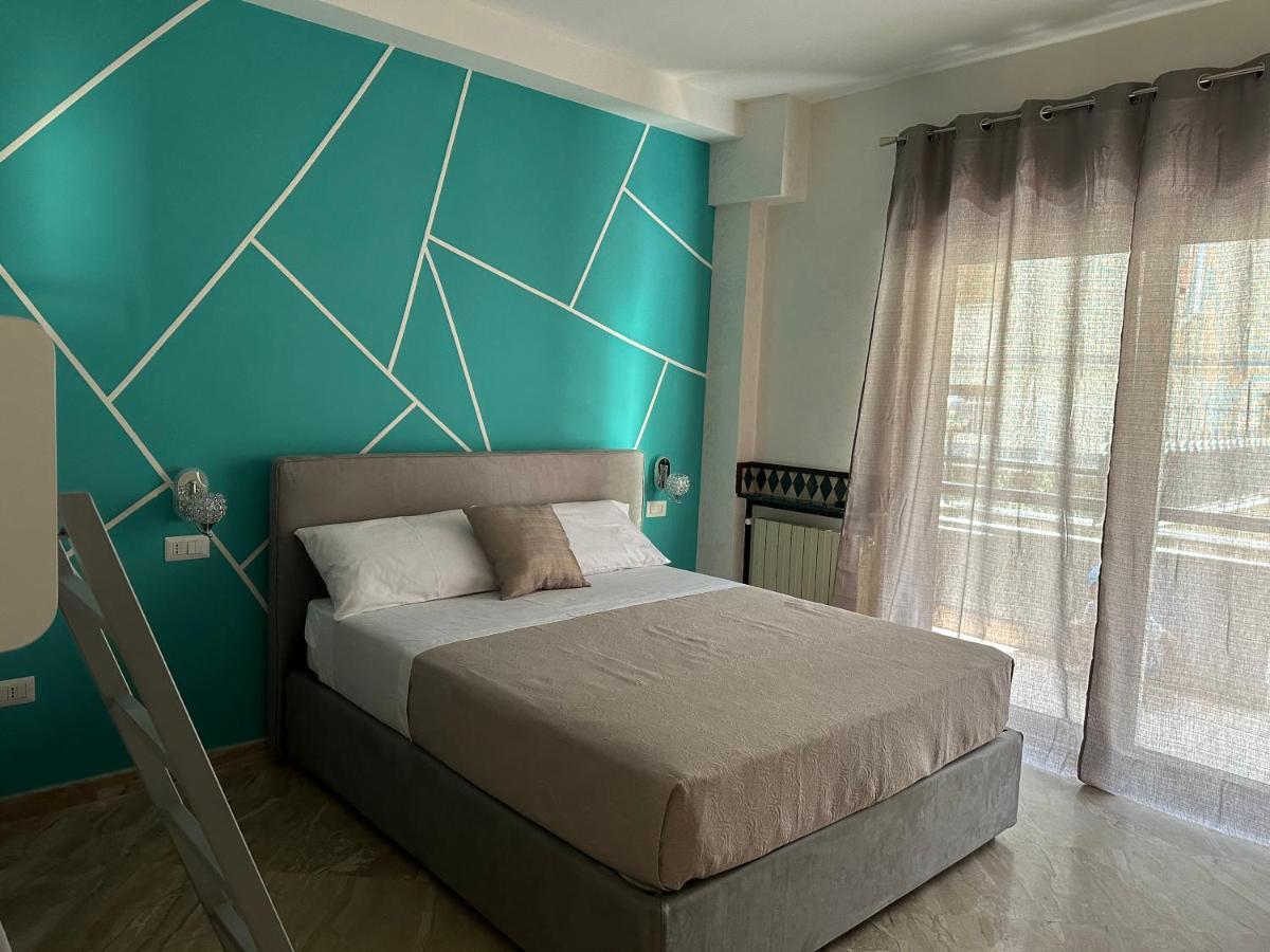 Al Centro Bed and Breakfast Formia Exteriör bild